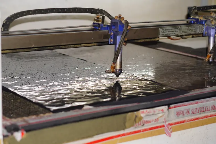 CNC lazer kesim tezgâhı geniş çekim